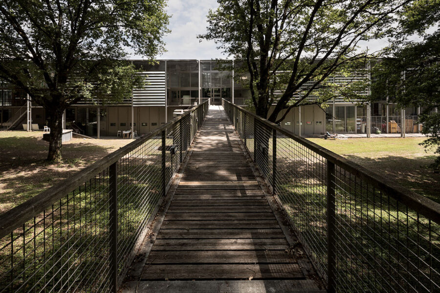 Photo : Ecole façade ouest. ©Thierry Ardouin