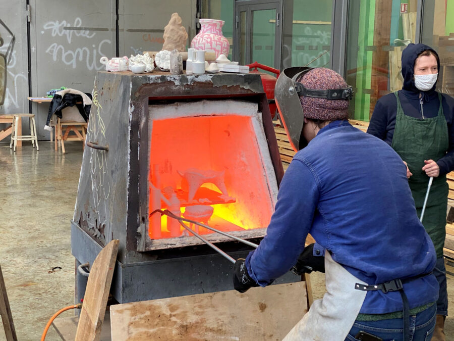 Sortie de four RAKU 950 degrés Photo : Sortie de four RAKU 950 degrés