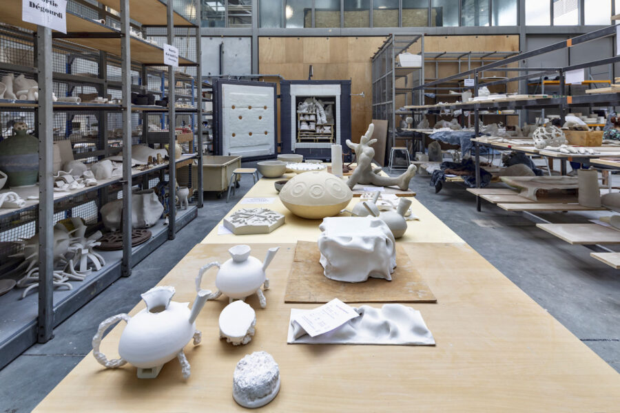 Photo : atelier céramique. Crédit photo OPPIC 2022