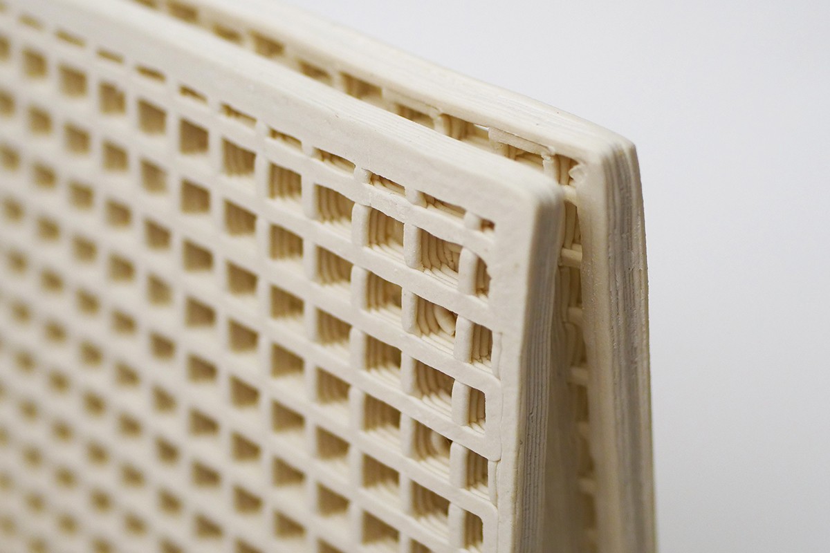 photo : ZOOM sur le Grille-pain en porcelaine. Moulage et impression 3D céramique, résistances nichrome.